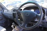2004 Toyota Hilux (4x4) - Image 10