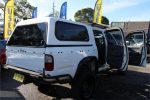 2004 Toyota Hilux (4x4) - Image 19