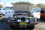 2004 Toyota Hilux (4x4) - Image 6