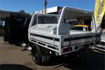 2014 Toyota Hilux SR (4x4) - Image 13