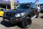 2014 Toyota Hilux SR (4x4) - Image 2