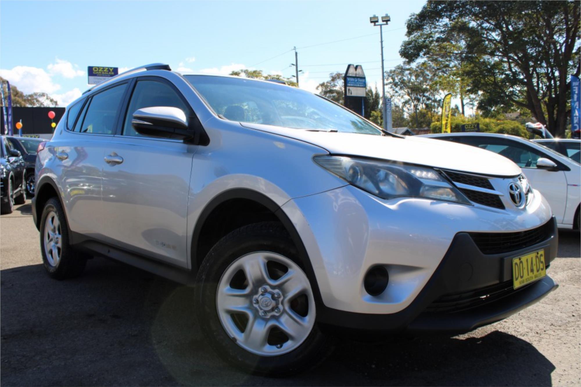 114694_1-1 2014 Toyota RAV4 GX (4x4) - Image 1