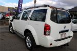 2010 Nissan Pathfinder TI (4x4) - Image 3