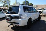 2016 Mitsubishi Pajero GLS LWB (4x4) - Image 4