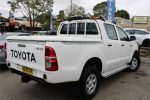 2012 Toyota Hilux SR (4x4) - Image 4