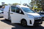 2020 Toyota Hiace Slwb - Image 10