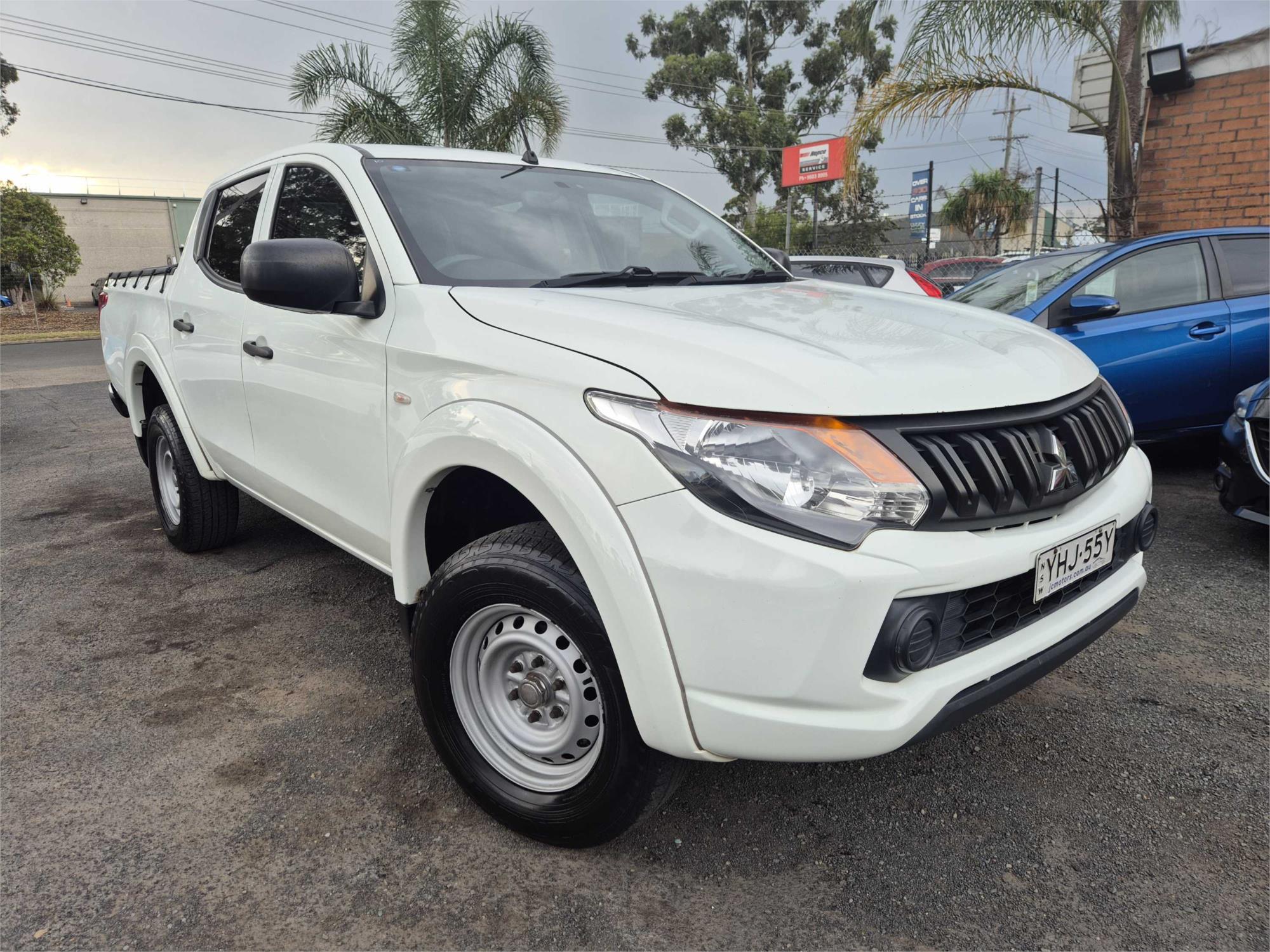 5957_1 2018 Mitsubishi Triton GLX - Image 1