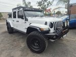 2020 Jeep Gladiator Overland (4x4)