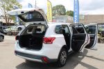 2016 Mitsubishi Outlander LS (4x4) - Image 12