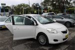 2009 Toyota Yaris YRS - Image 10
