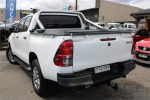 2017 Toyota Hilux SR (4x4) - Image 3